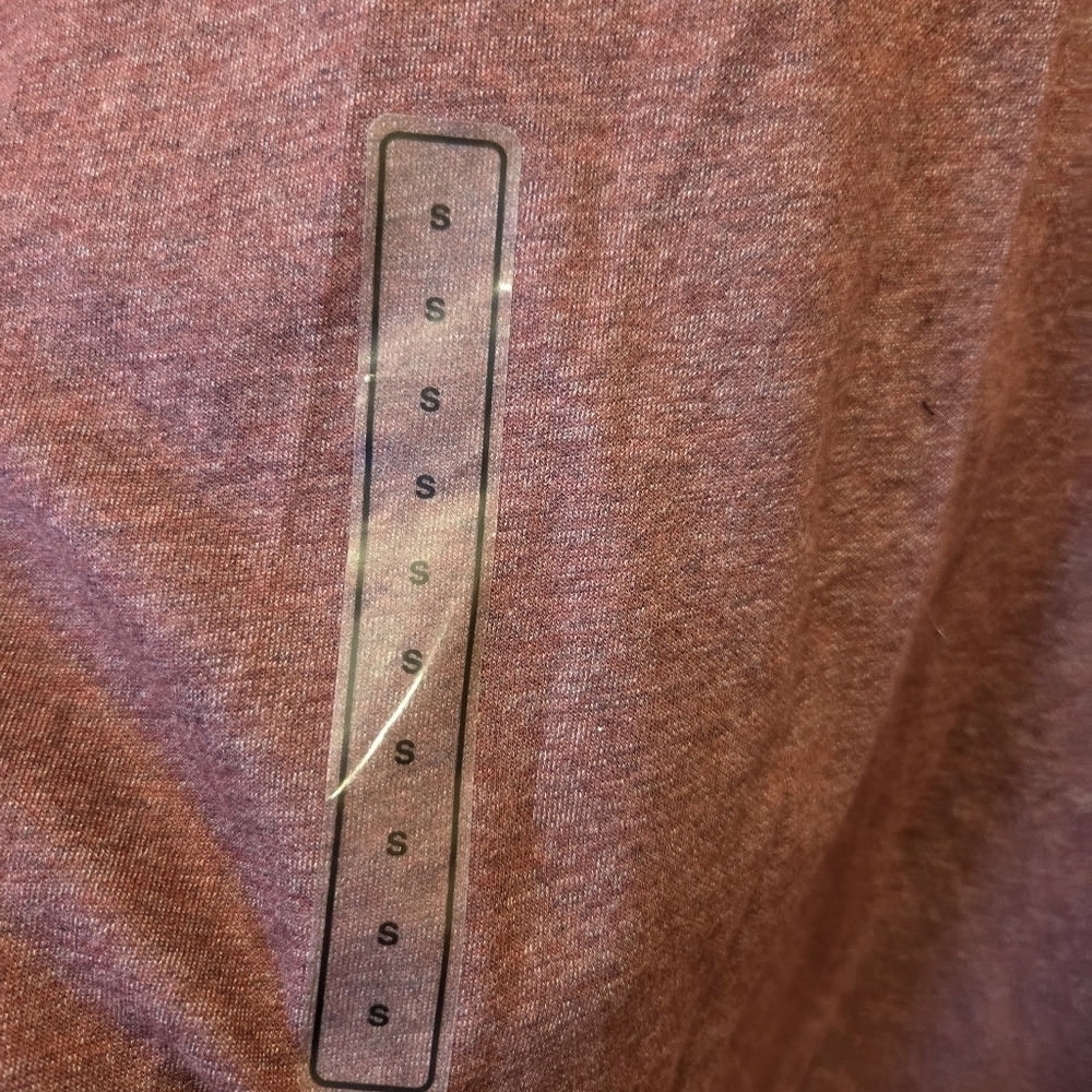 NikePrimary Training Dri-FIT Short Sleeve T-Shirt in Night Maroon/Heather Small - Picture 3 of 7